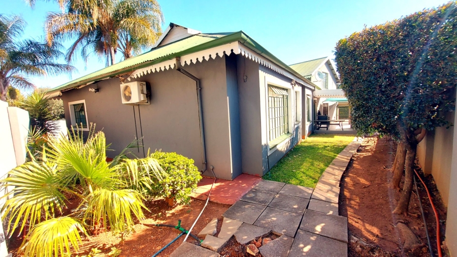 4 Bedroom Property for Sale in Melodie North West